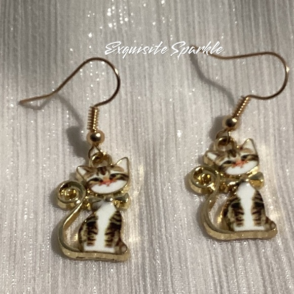 😸Adorable GoldTone Acrylic Tabby Cat Hook Drop Dangle Earrings - Picture 5 of 14